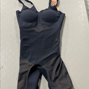 Honeylove Women's Black Bodysuit